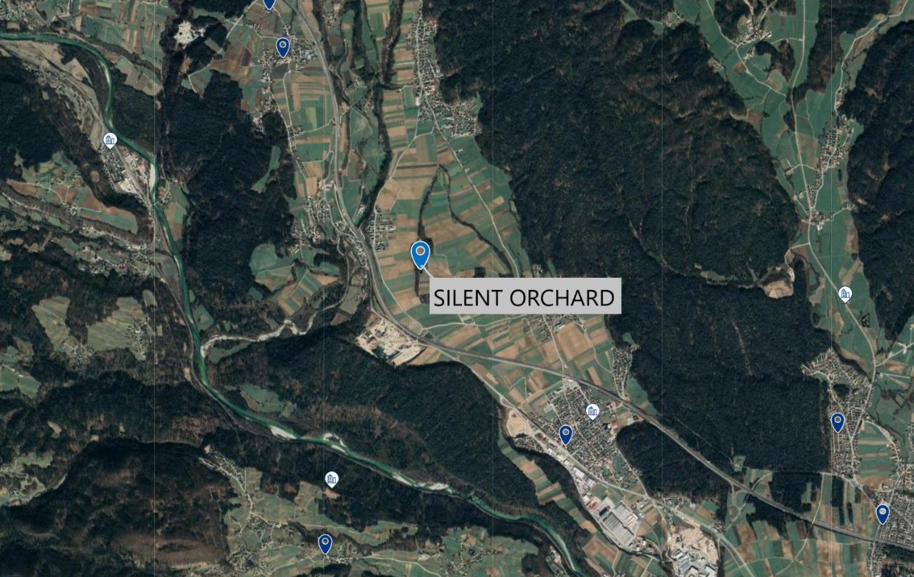 Silent Orchard Naklo Exterior foto