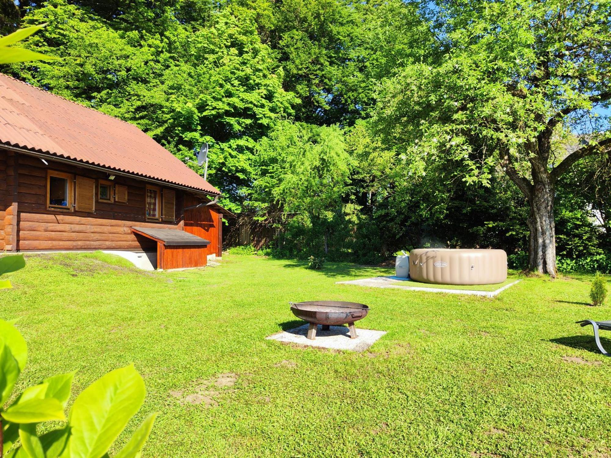 Silent Orchard Naklo Exterior foto